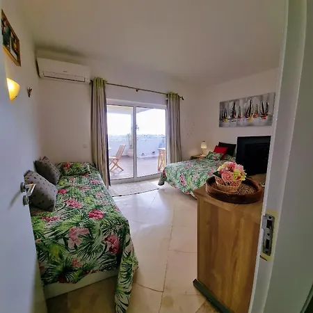 Penthouse Rentalbufeira Appartamento *